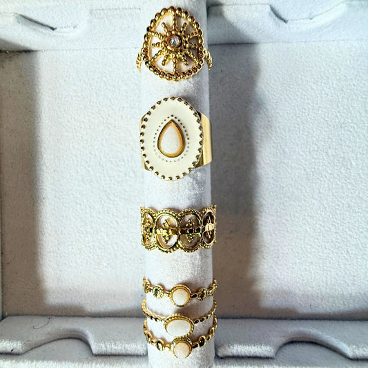 AMALIE ring- gullbelagt 100% rustfritt stål