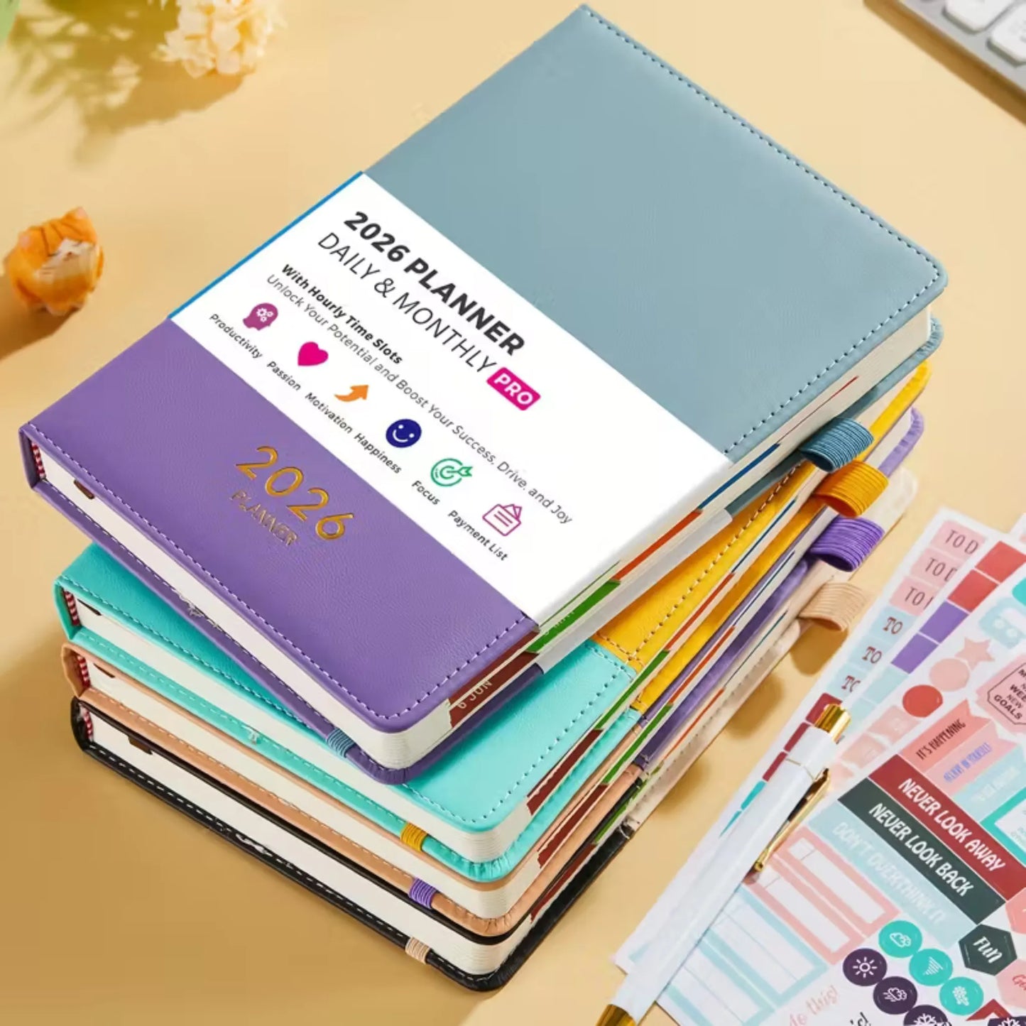 2026 Ukentlig og månedlig planlegger: Blå og lilla