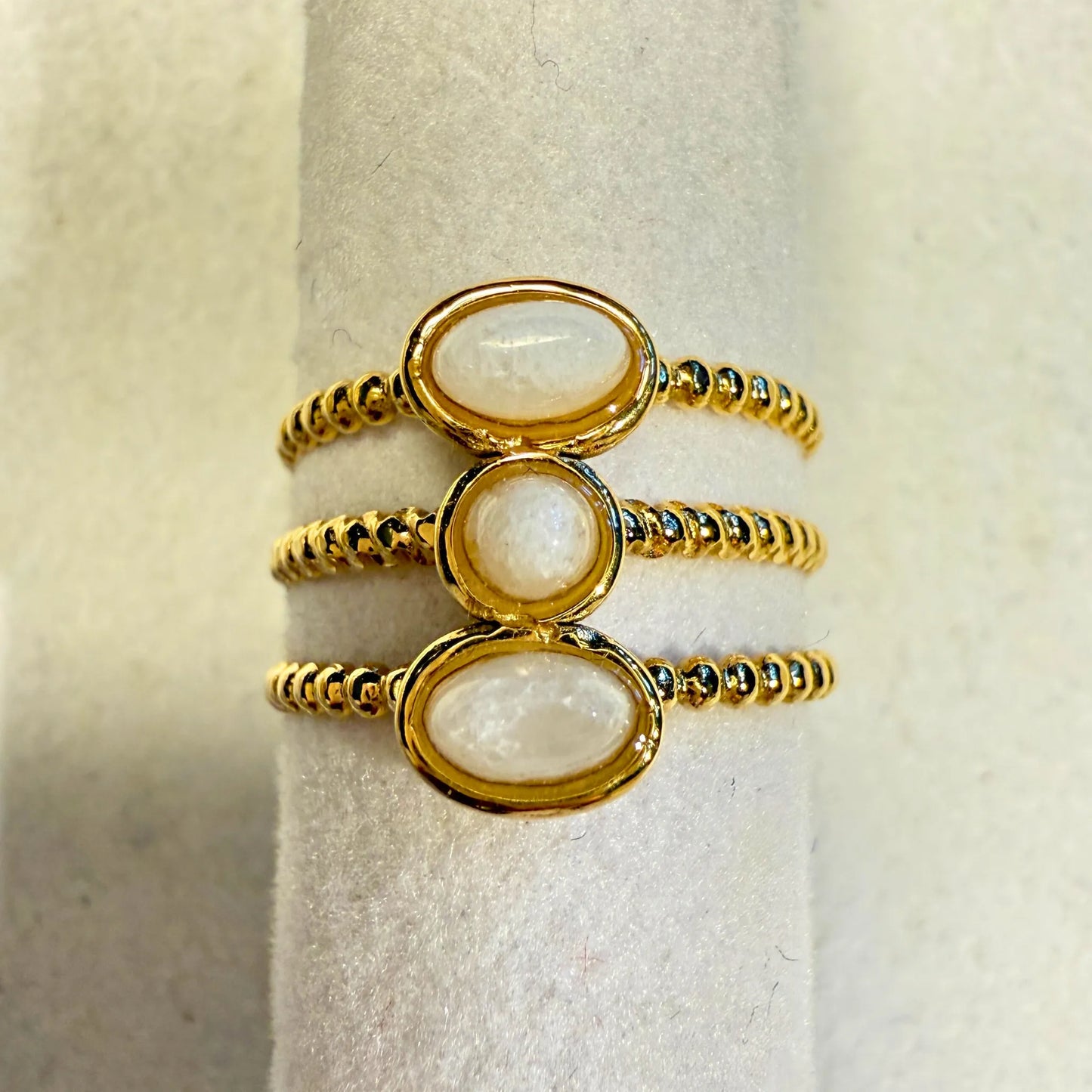 💍 PERNILLE ring- gullbelagt med perlemor