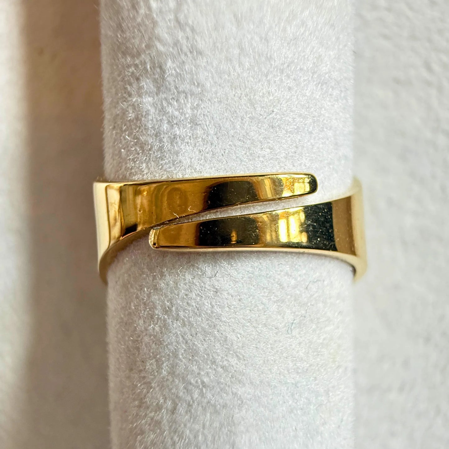 KAROLINE ring- gullbelagt 100% rustfritt stål