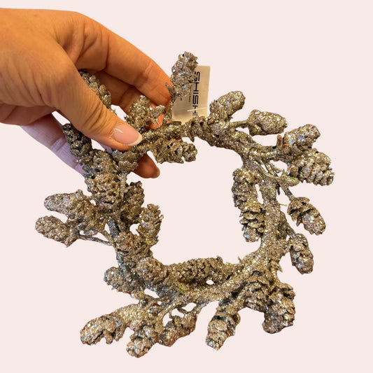 Sølvkrans med kongler og glitter🌟✨