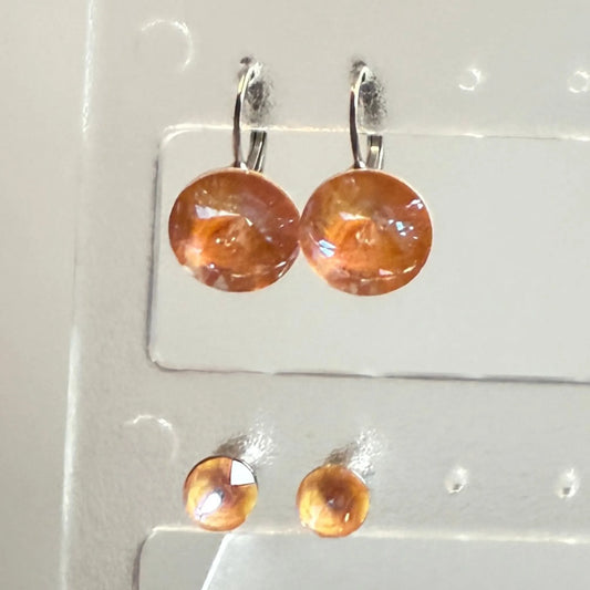 2 par sølv øredobber med ocher Swarovski krystaller