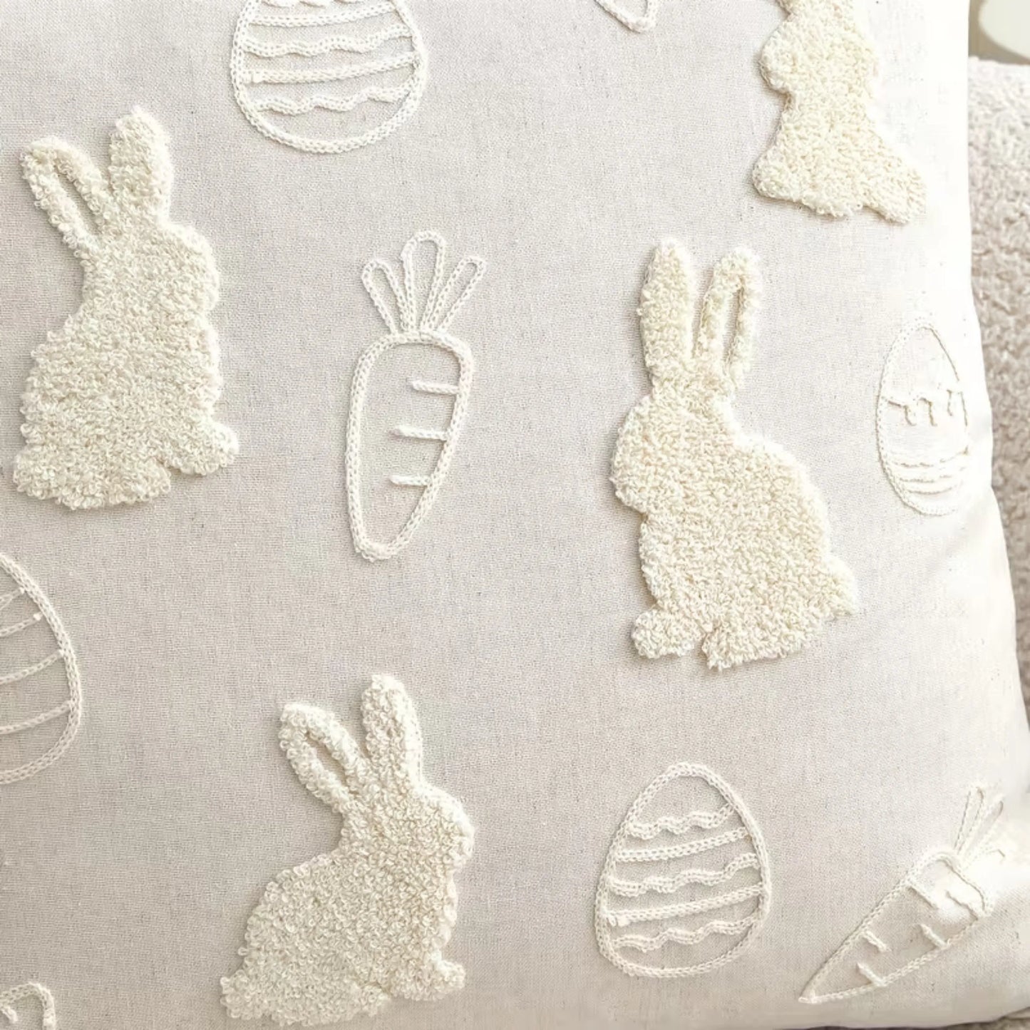 Påske putetrekk med kaniner og gulrøtter