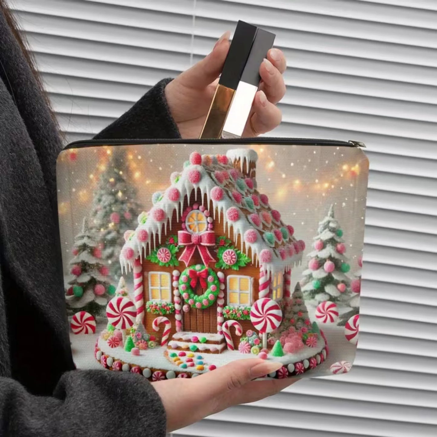 Pepperkakehus liten toalettveske