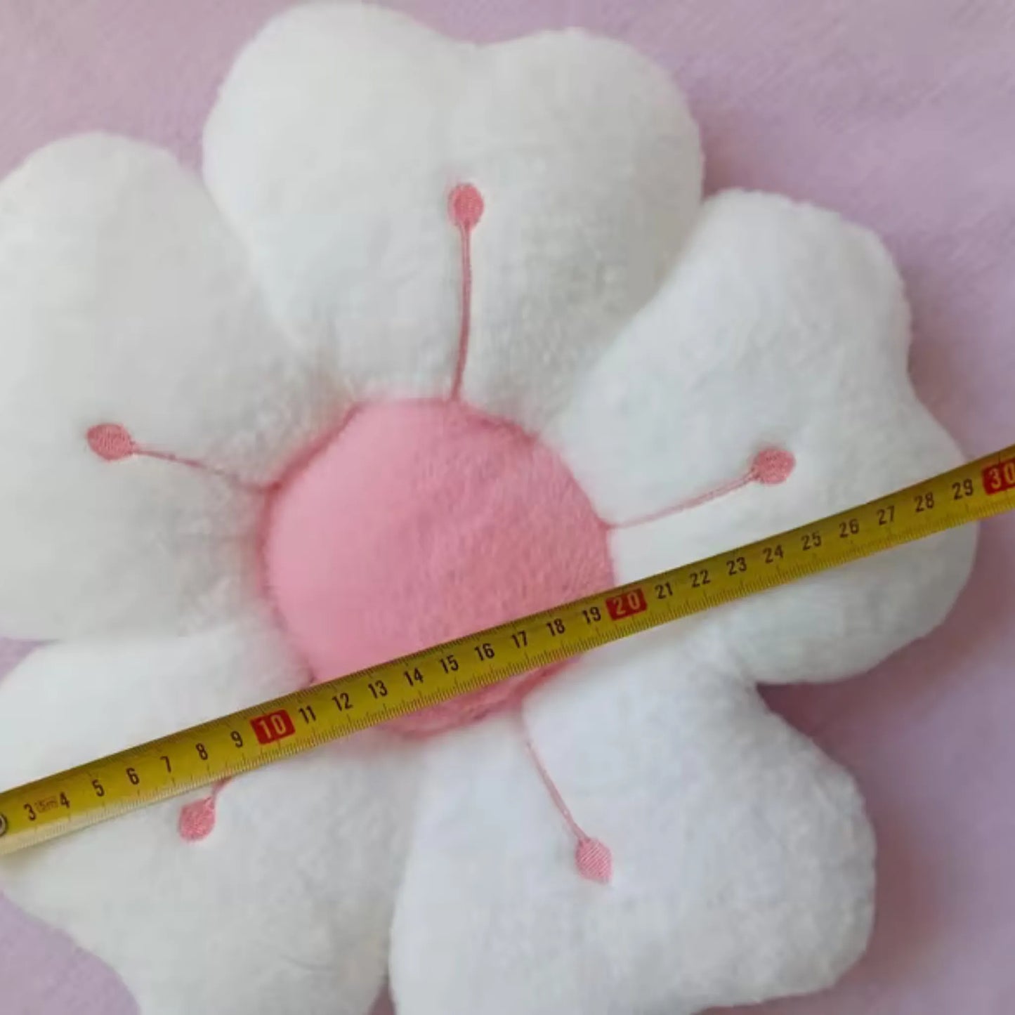 Hvit tusenfryd blomsterpute