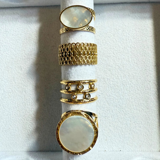 💍 MATHEA ring- gullbelagt med perlemor