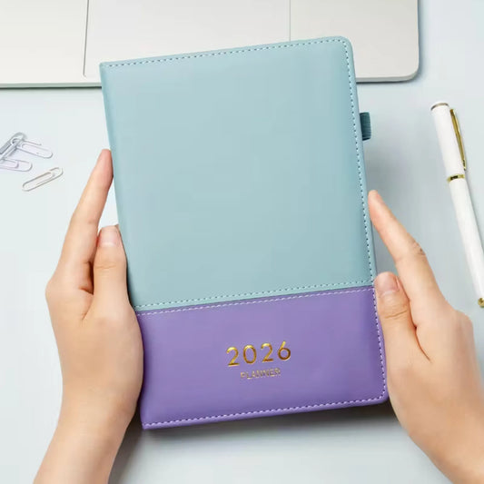 2026 Ukentlig og månedlig planlegger: Blå og lilla