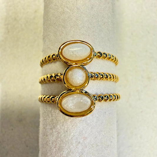 💍 PERNILLE ring- gullbelagt med perlemor