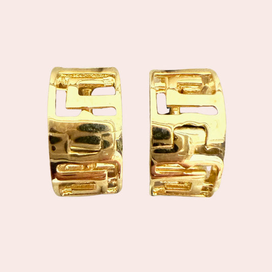 Gullbelagte huggie hoops/øreringer med designermønster