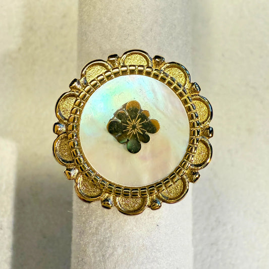 💍 STINE ring- gullbelagt med perlemor