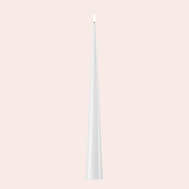 Deluxe Homeart LED-figurlys (cone candle): 3 størrelser