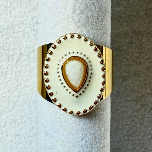 💍 SARA ring- gullbelagt med perlemor