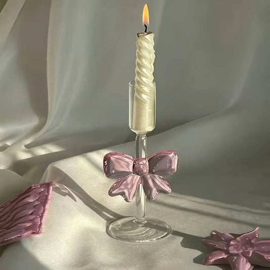 Glass lysestake for kronelys med rosa sløyfe🎀