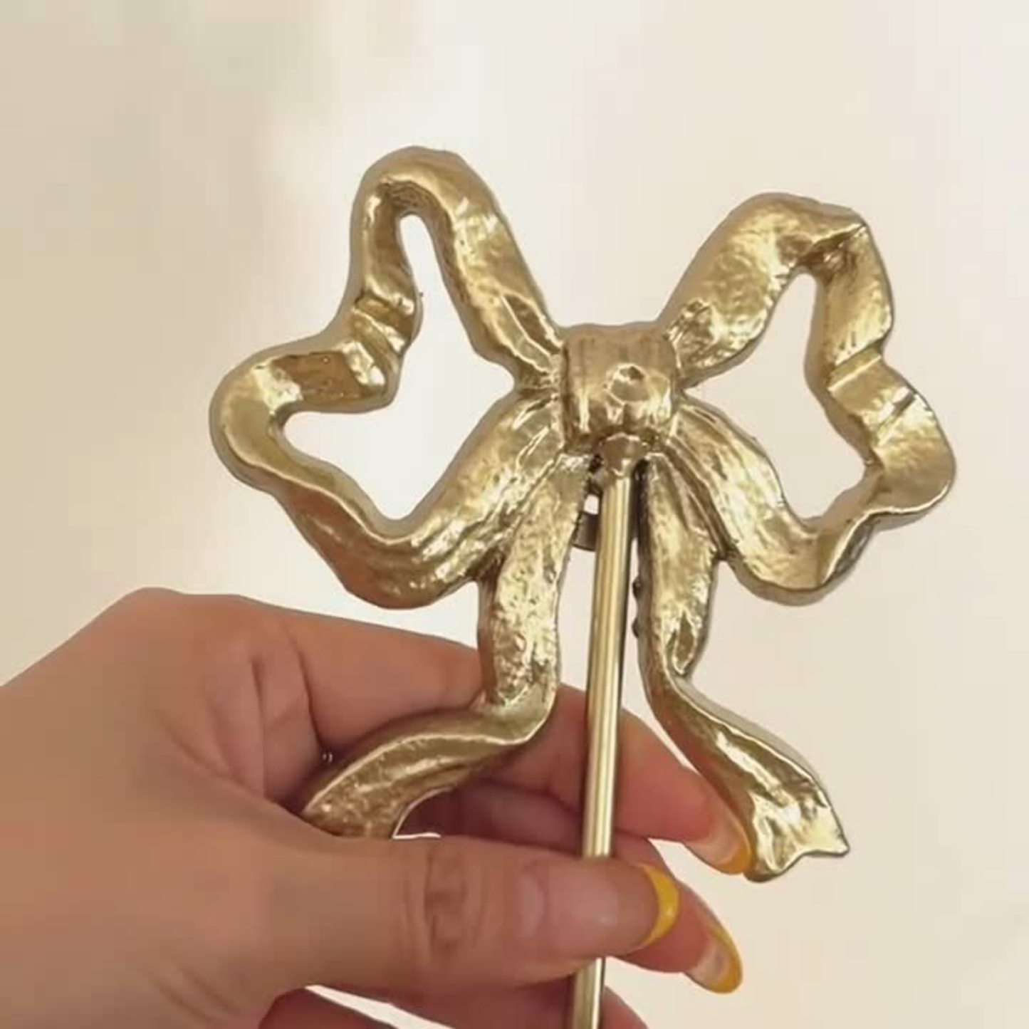 Sløyfe metall lysestake for kubbelys