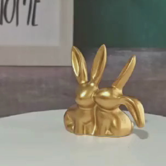 Kjærlighetskaniner i gull